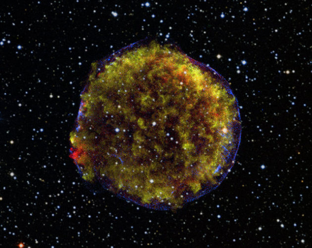 Immagine dei resti della supernova Tycho (X-ray: NASA/CXC/GSFC/B. Williams et al; Optical: DSS; Radio: NSF/NRAO/VLA)