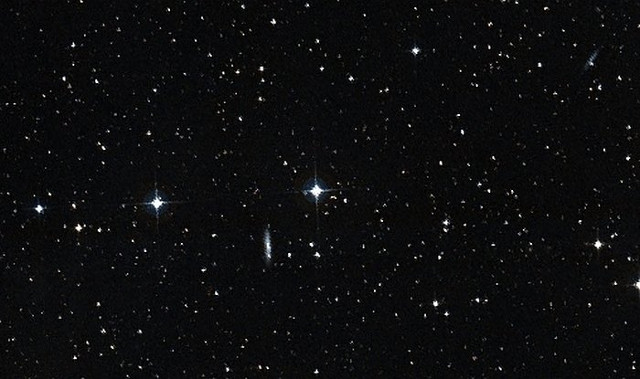 La stella HD 186302 (al centro) (Immagine cortesia CDS Portal/Simbad)