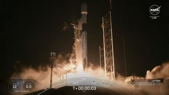 Il lander lunare Nova-C Odysseus decolla su un razzo Falcon 9 (Immagine NASA TV)