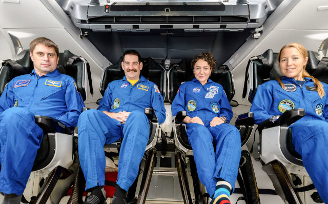 L'equipaggio della missione Crew-12: Andrey Fedyaev, Jack Hathaway, Jessica Meir e Sophie Adenot.